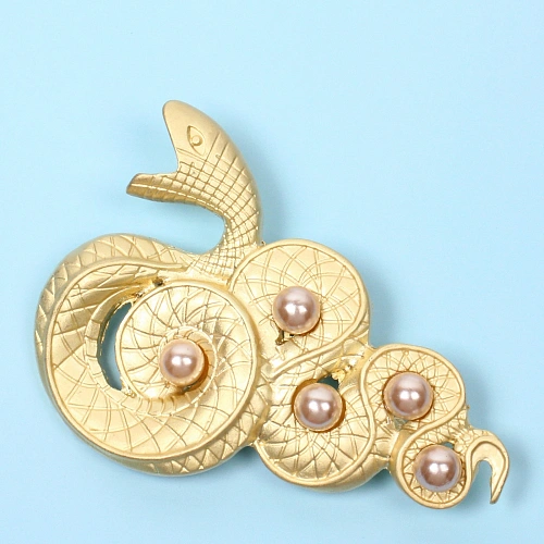 Брошь Best Podarok - Апала, цвет  жемчужное золото, 6,54,3см_3